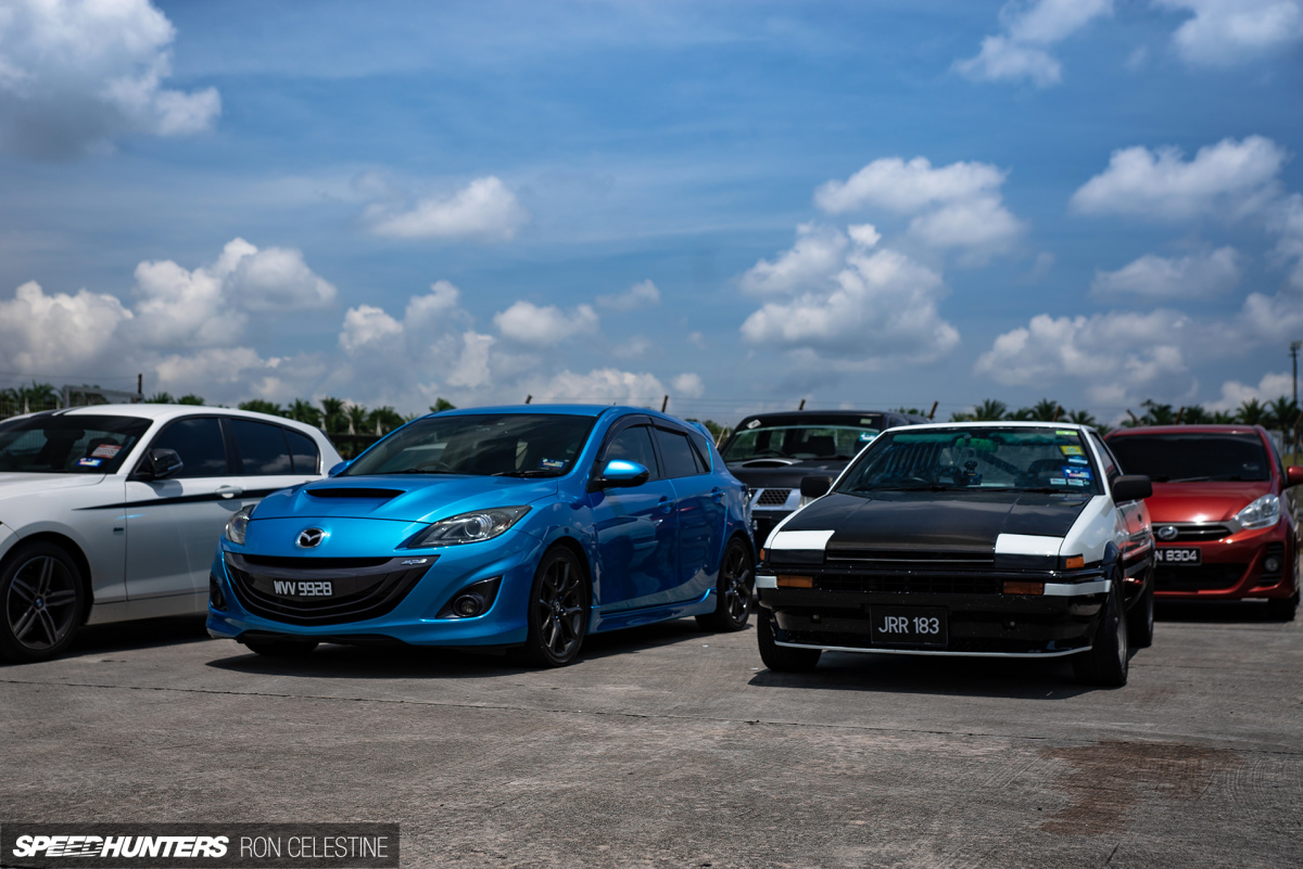 Track_Day_Malaysia_Ron_Celestine_Toyota_hachiroku_mazda