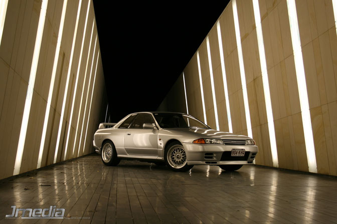 Random Snap>> R32 Lightbox