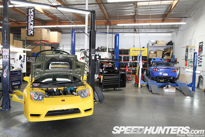 Car Builder>>a Visit To Evasive Motorsports