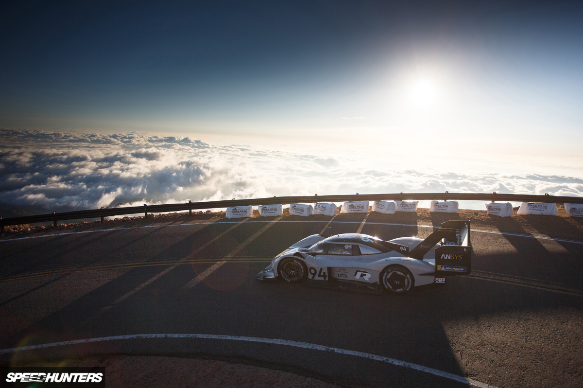 Romain_Dumas_F_Volkswagen_I.D._R_Pikes_Peak-Large-8490