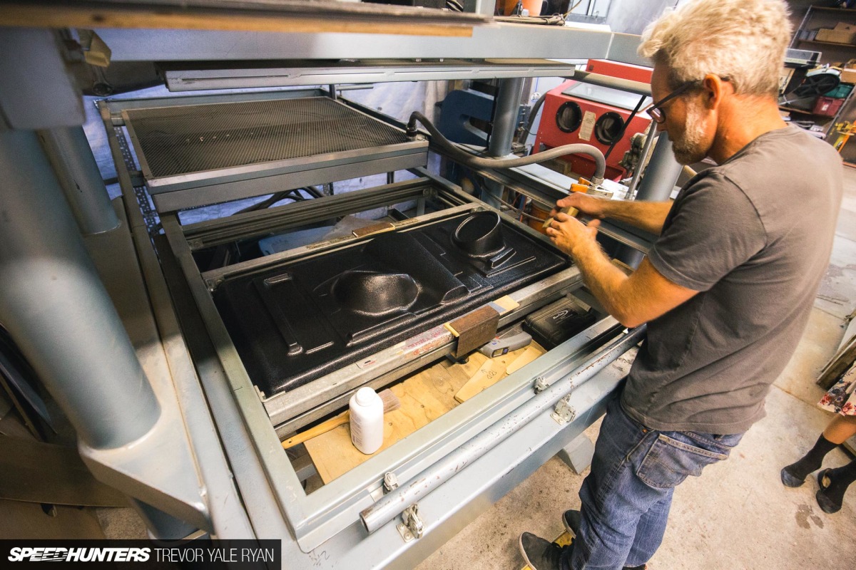 2018-SH-KoogleWerks-Thermoforming-Trevor-Ryan_023