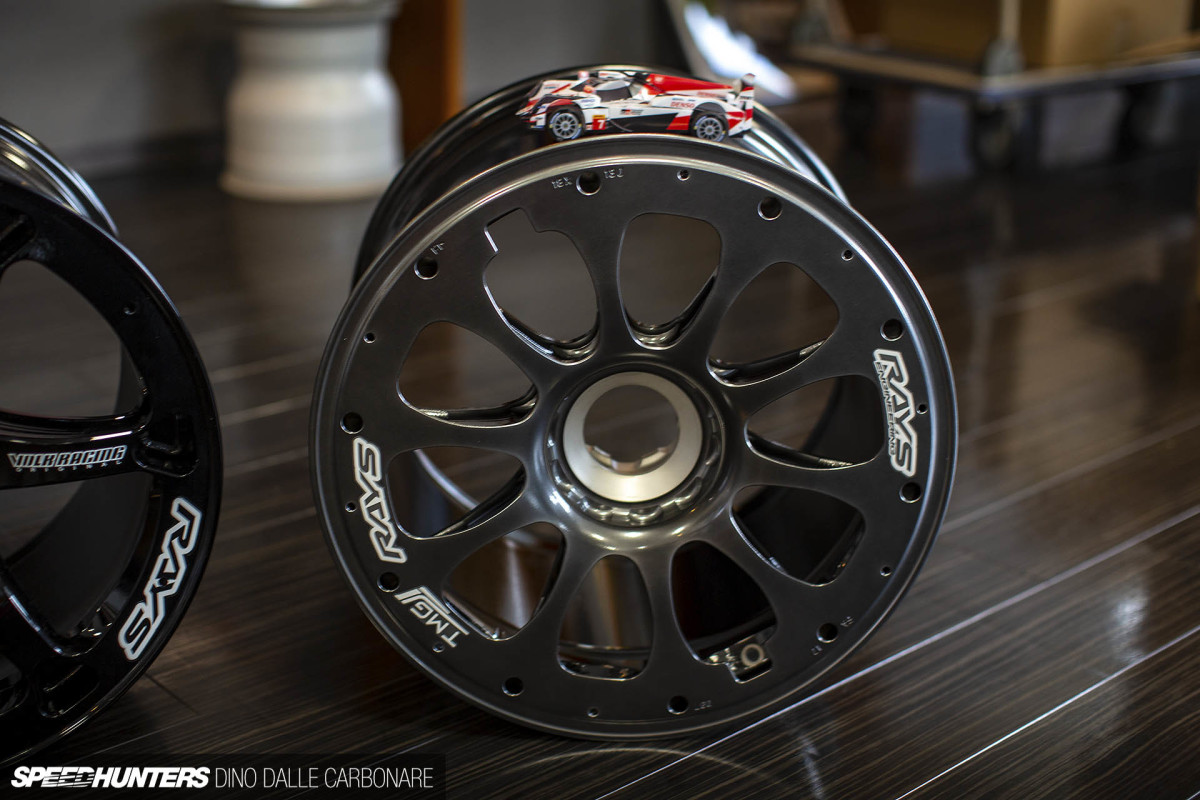 rays_volk_racing_dino_dalle_carbonare_17