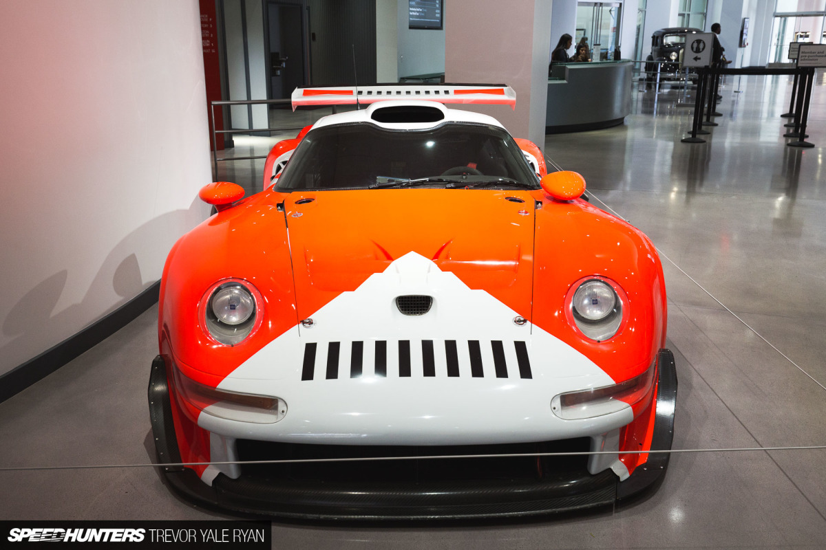 2018-SH-Peteresen-Porsche-Effect-Trevor-Ryan_053