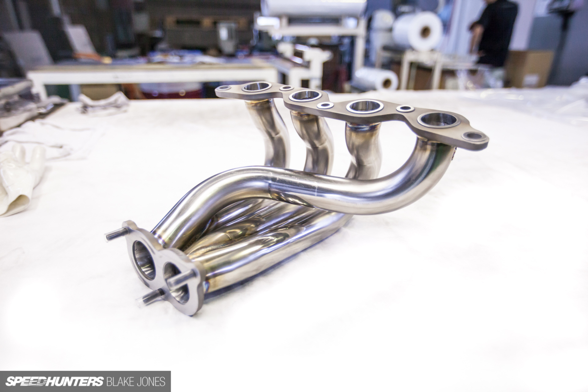 AE111-Corolla-Fujitsubo-Manifold-blakejones-speedhunters--25
