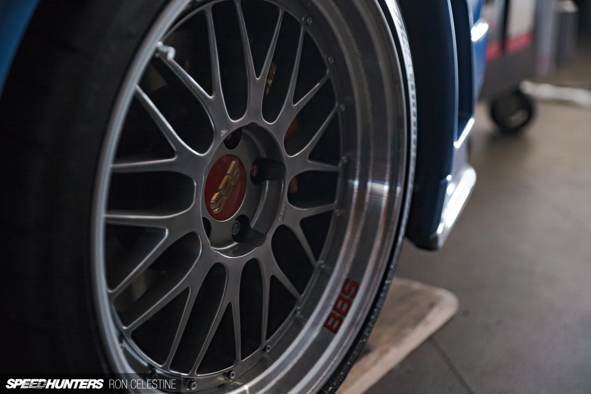 Ron_Celestine_Veruza_R34_GTR_VspecII_BBS