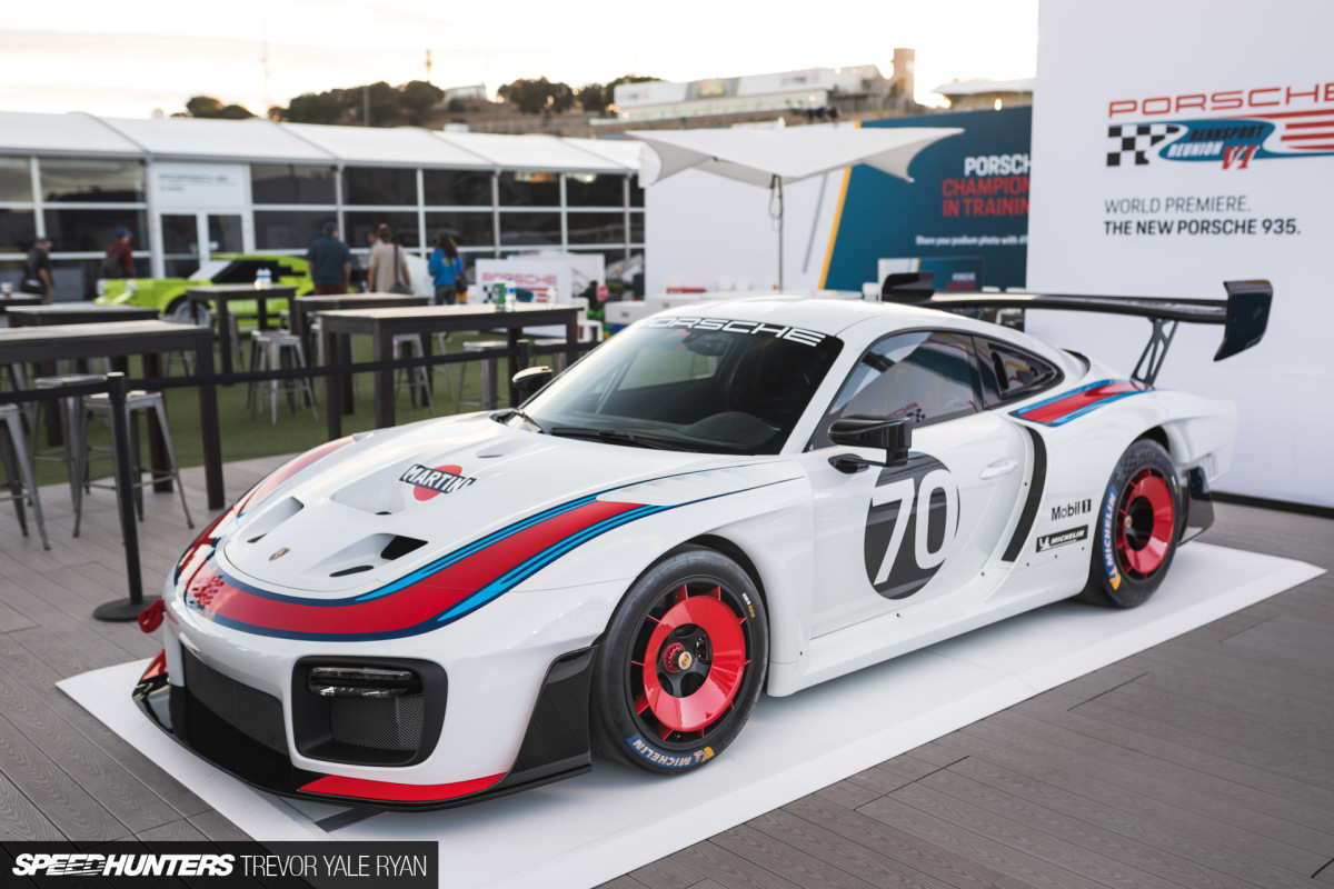 2018-SH_New-Porsche-935-At-Rennsport_Trevor-Ryan-002