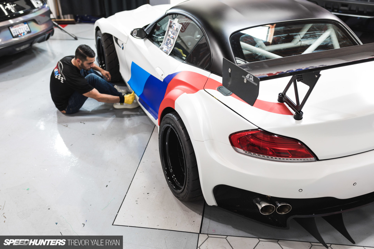 2018-SH_SEMA-Preview-BMW-Z4-GT3_Trevor-Ryan-040_1865
