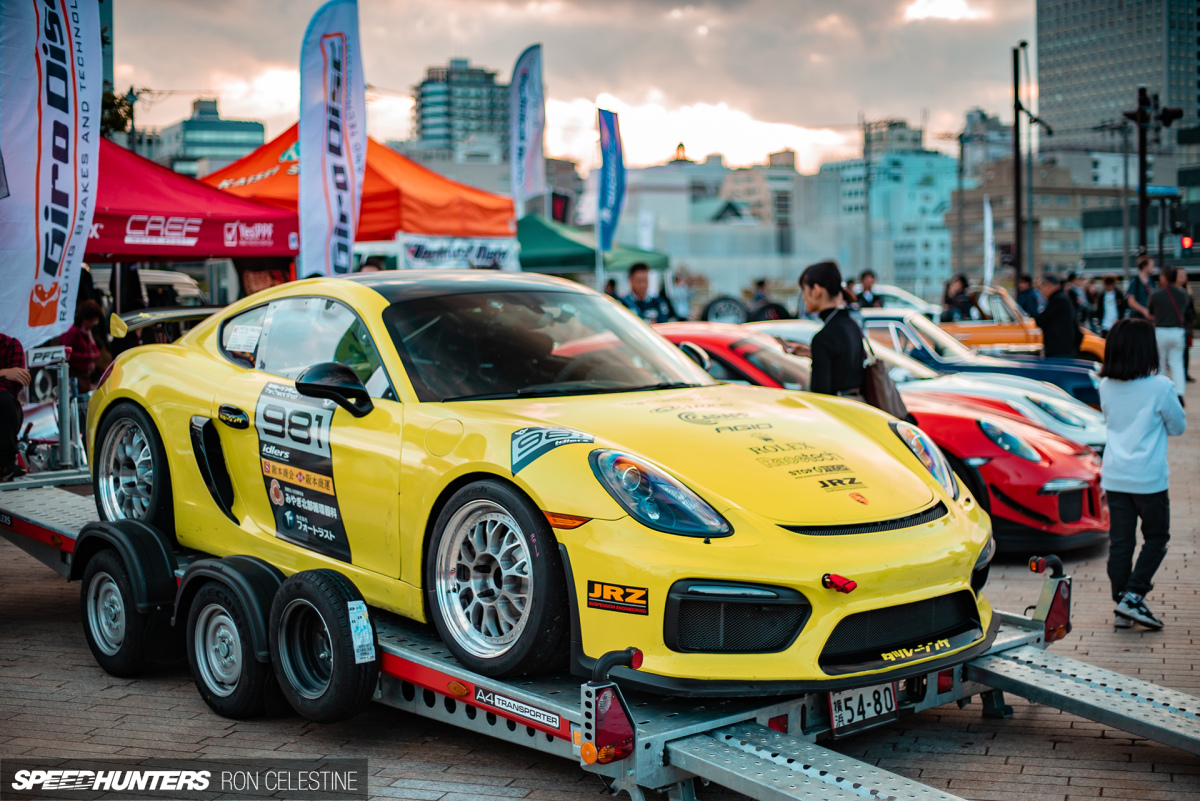 Speedhunters_Ron_Celestine_Porsche_CaymanS_Race