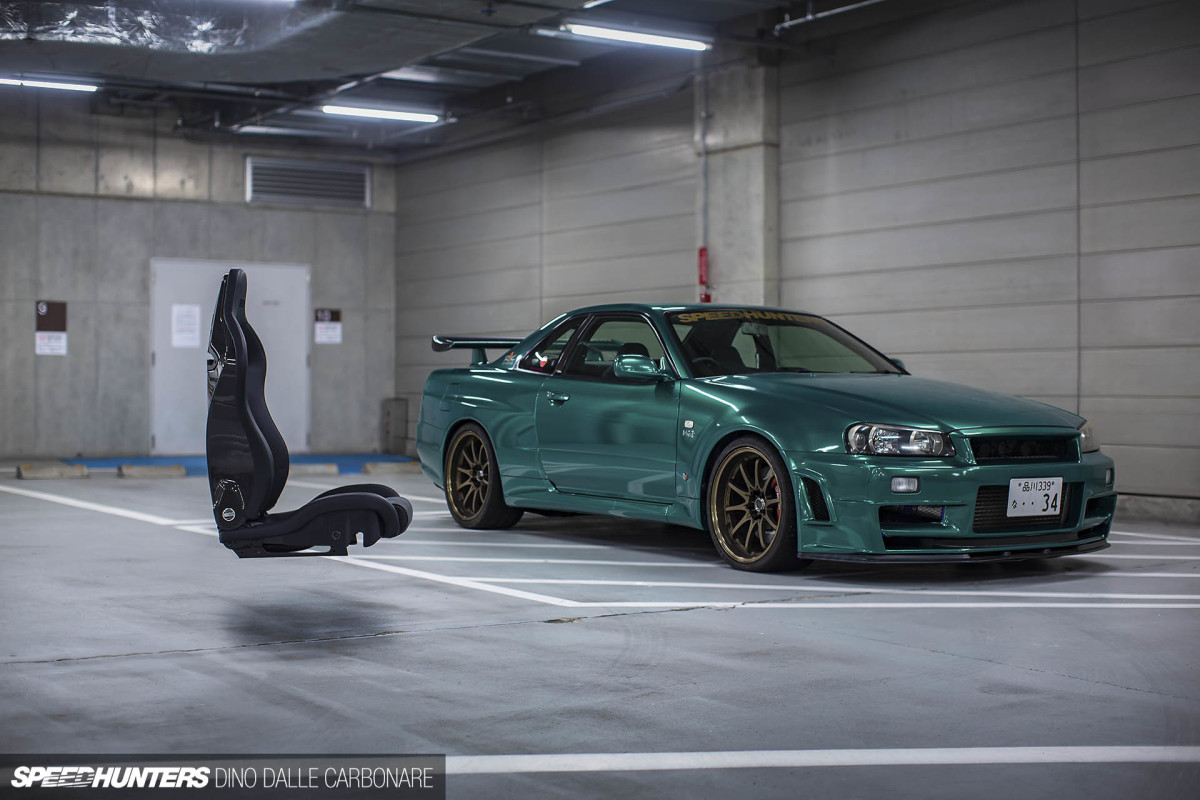 Project GT-R Meets Sparco SPX Carbon Seats