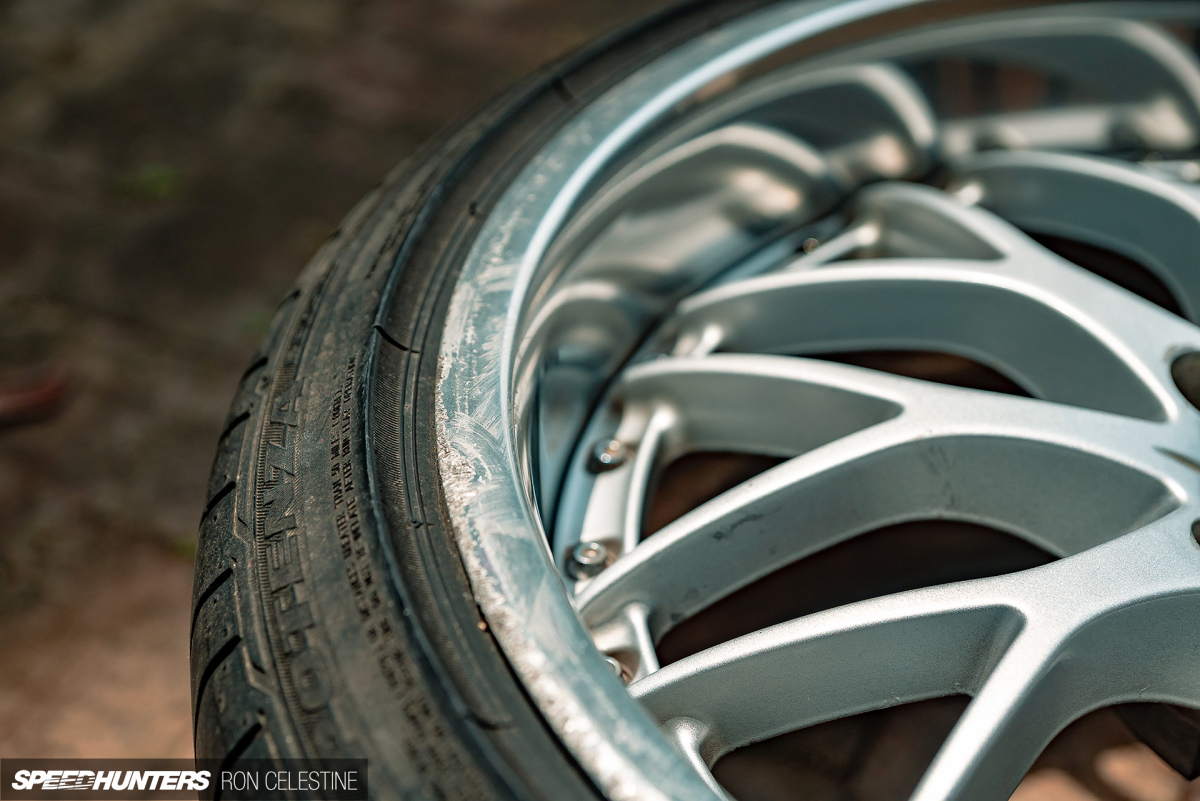 Speedhunters_ProjectRough_ER34_WheelsRebuild_4