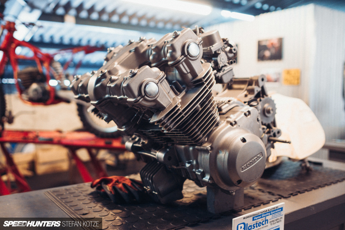 stefan-kotze-speedhunters-motorcycle-room-009