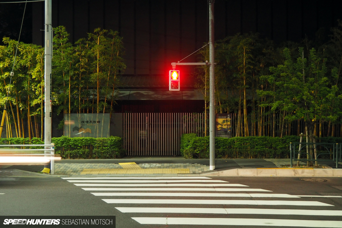 Pedestrian Crossing in Tokyo Japan by Sebastian Motsch 01