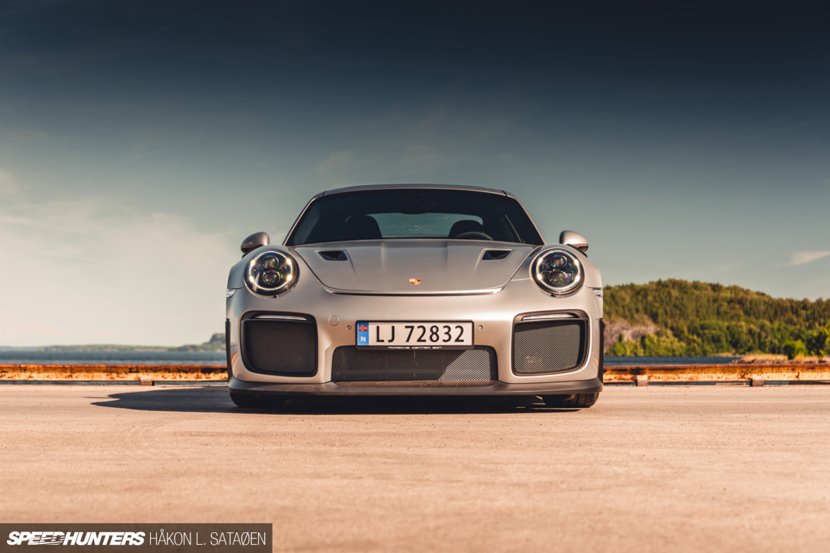 Speedhunters_Porsche_911_Turbo_RS_4