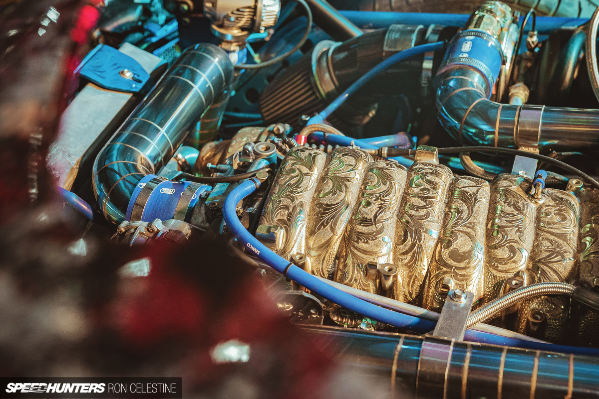Speedhunters_RonCelestine_BlackAutoBattle_EngineCarving