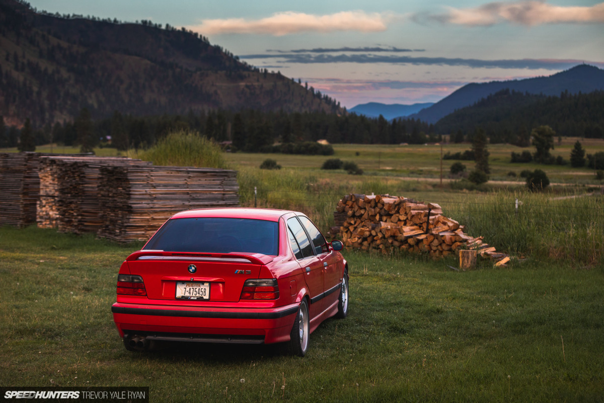2019-Project-345-BMW-E36-M3-3-Series-Sedan_Trevor-Ryan-Speedhunters_004_0274