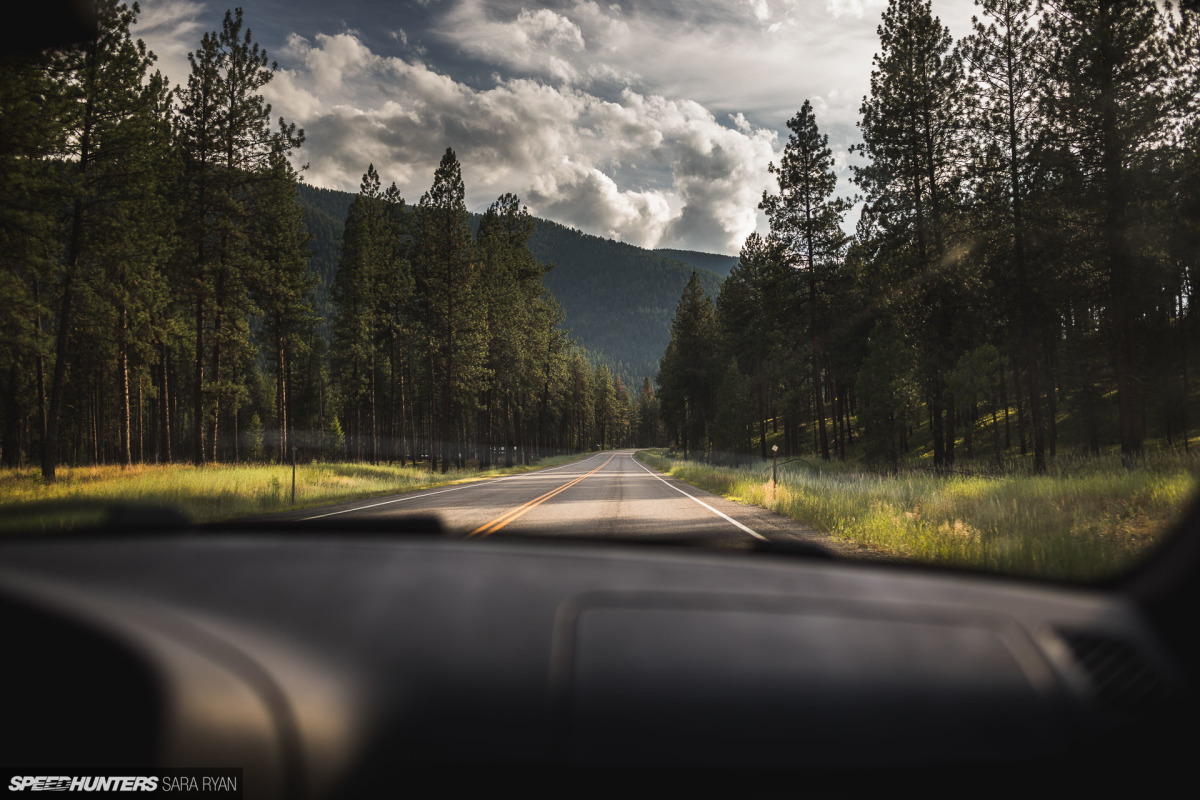 2019-Project-345-BMW-E36-M3-3-Series-Sedan_Trevor-Ryan-Speedhunters_027_0086