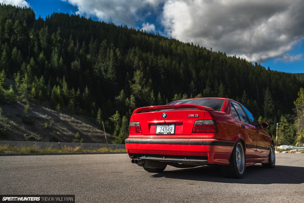 2019-Project-345-BMW-E36-M3-3-Series-Sedan_Trevor-Ryan-Speedhunters_040_0365