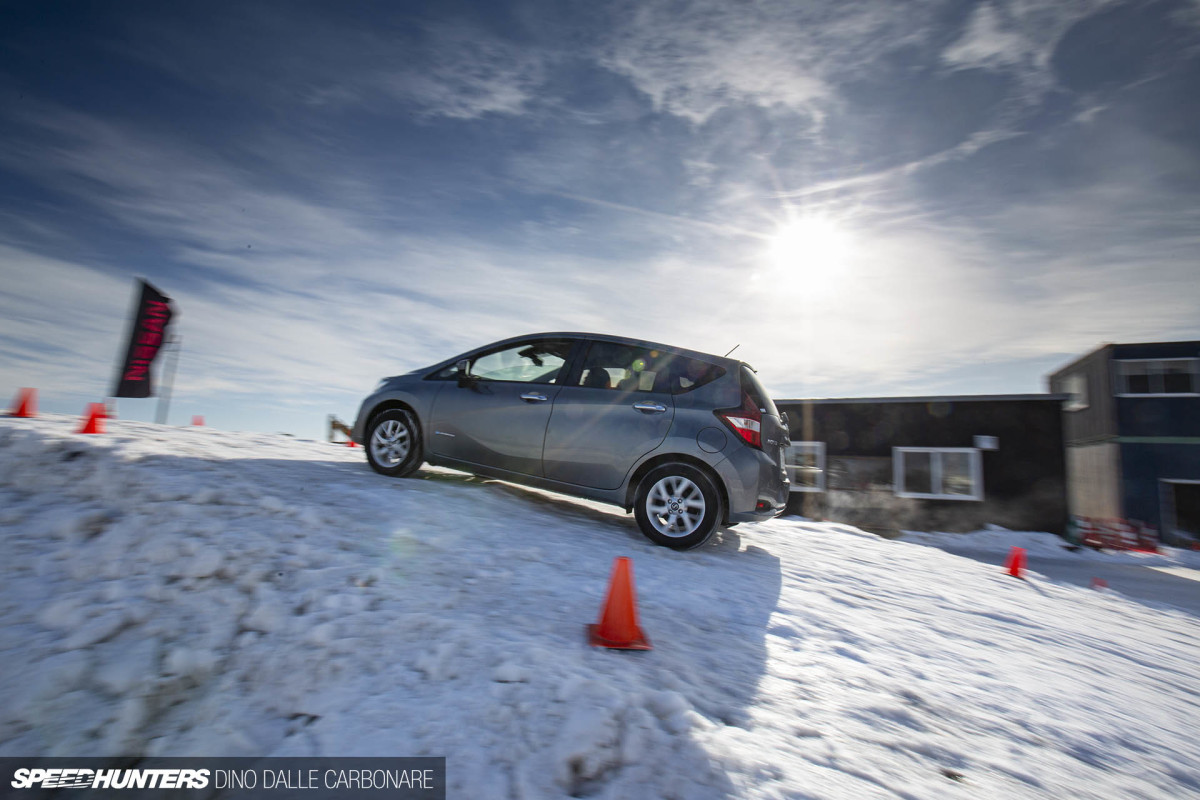 nissan_snow_drive_dino_dalle_carbonare_10