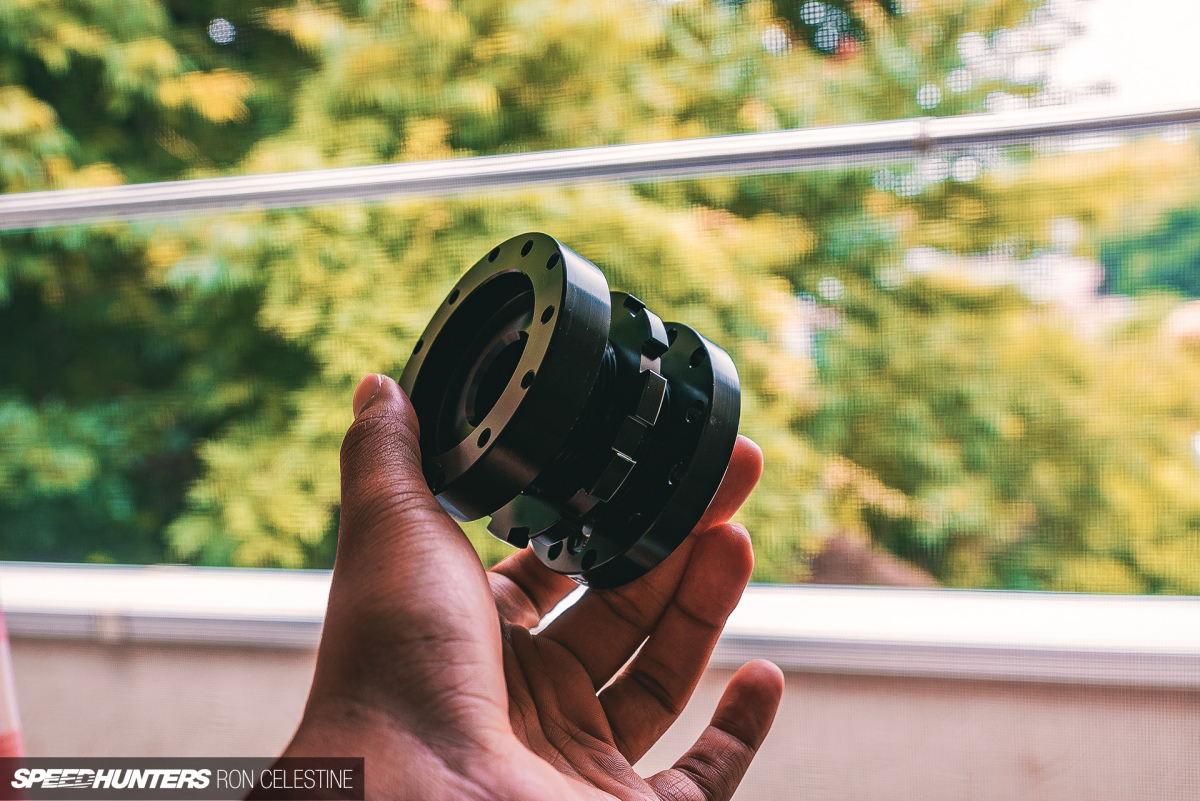 Speedhunters_Ron_Celestine_ProjectRough_ER34_Skyline_SteeringWheelAdapter_1
