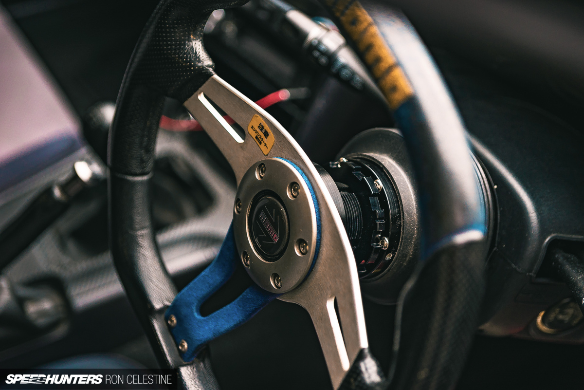 Speedhunters_Ron_Celestine_ProjectRough_ER34_Skyline_SteeringWheelAdapter_6
