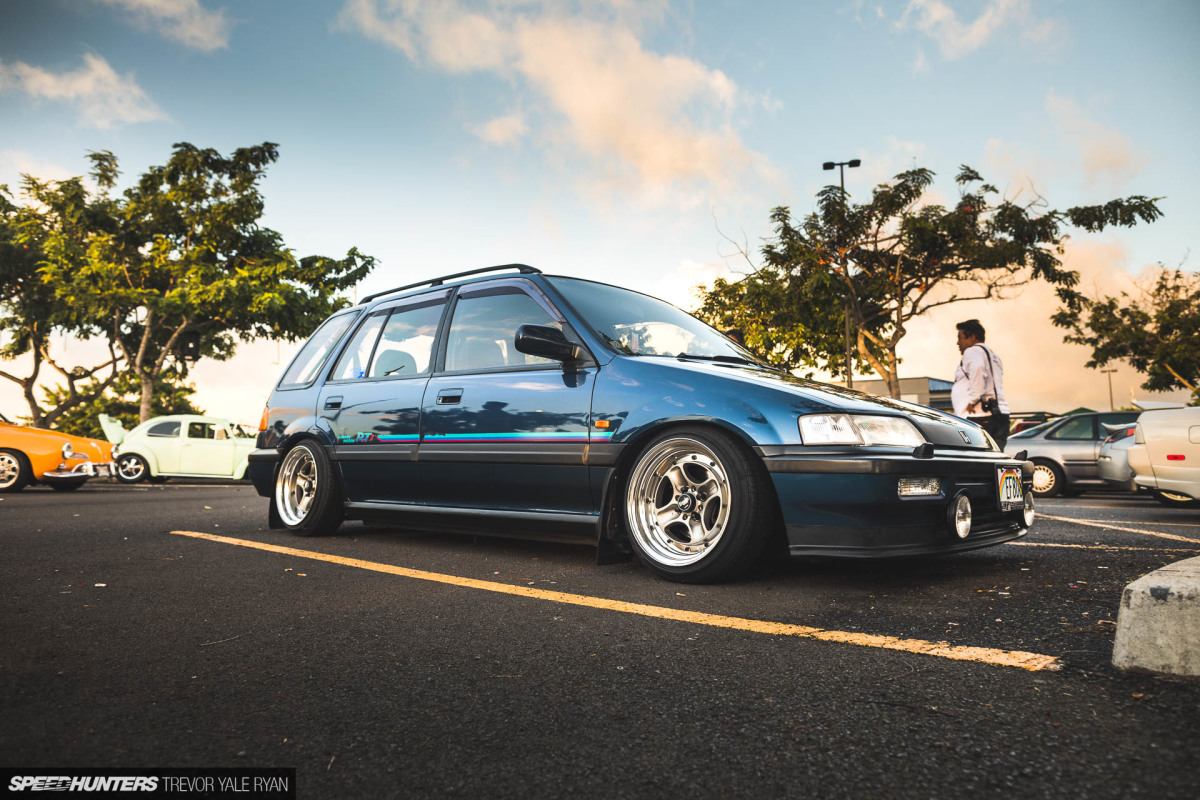 2020-Civic-Wagons-Oahu-Christie-and-Hien_Trevor-Ryan-Speedhunters_005_7388
