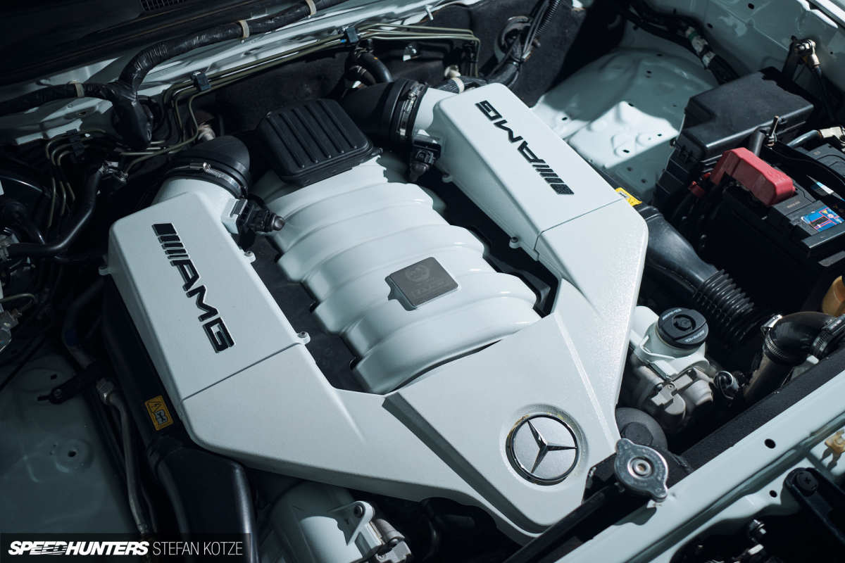 stefan-kotze-speedhunters-hilux-amg- 14