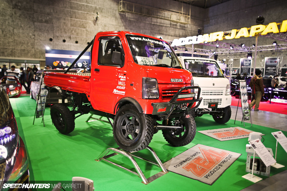 Osaka-Auto-Messe-29-copy