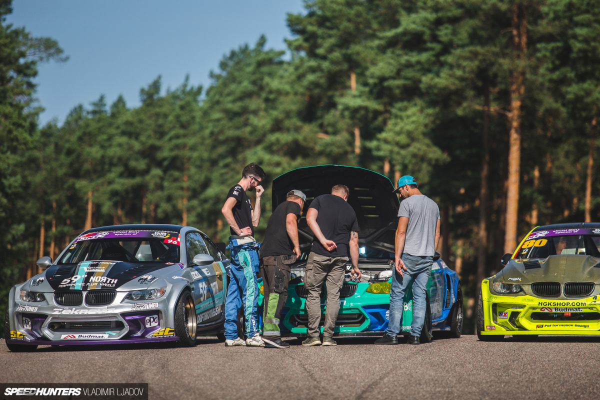 hgk-bmw-eurofighter-bluss-deane-joensuu-by-wheelsbywovka-9