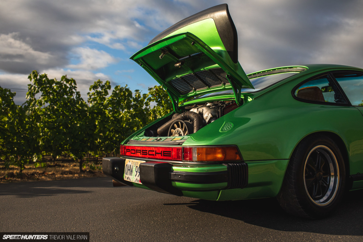 2020-Porsches-at-Sunrise-Stock-and-Rothsport-Racing_Trevor-Ryan-Speedhunters_048_2405