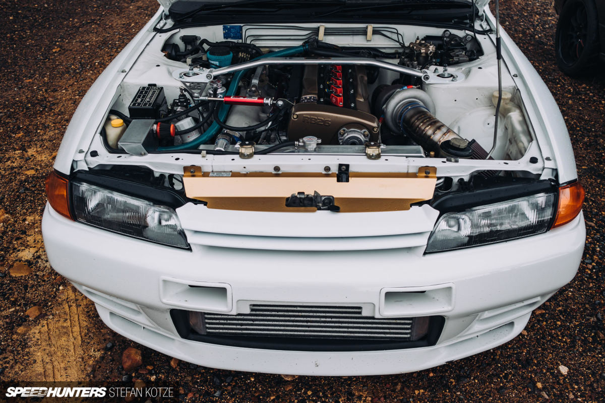 stefan-kotze-speedhunters-nissan-skyline-r32-brothers (141)