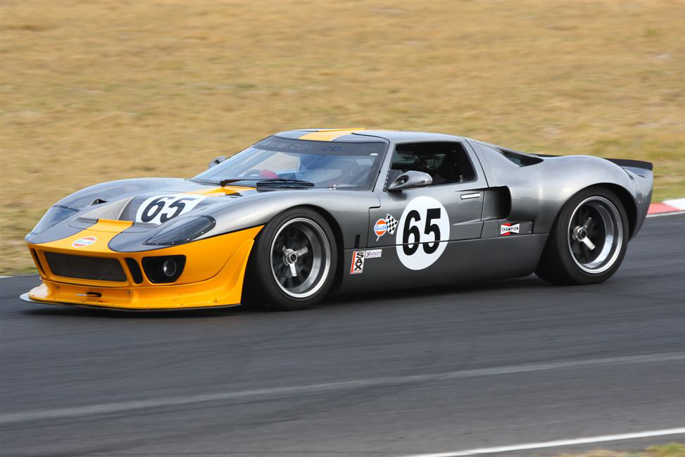 gt40r-track-car