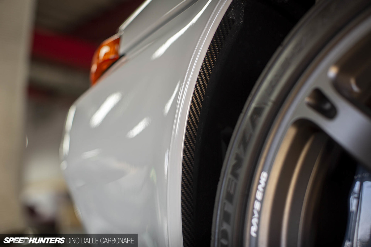 built_by_legends_r32_gtr_dino_dalle_carbonare_02