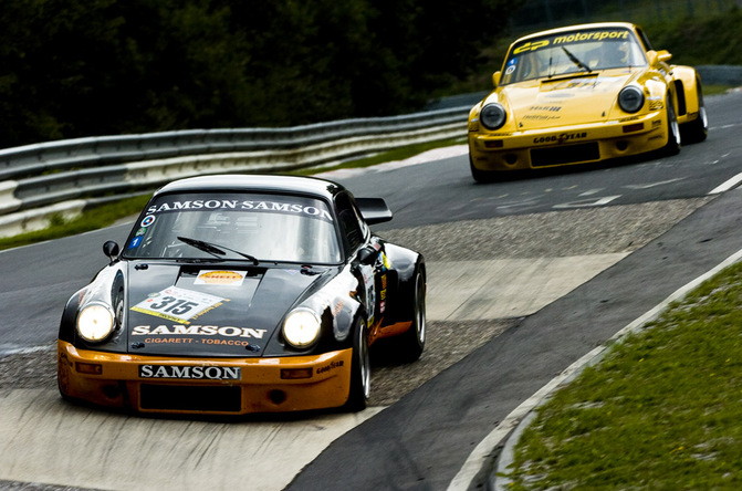 Random Snap>> 911 On The Karussell
