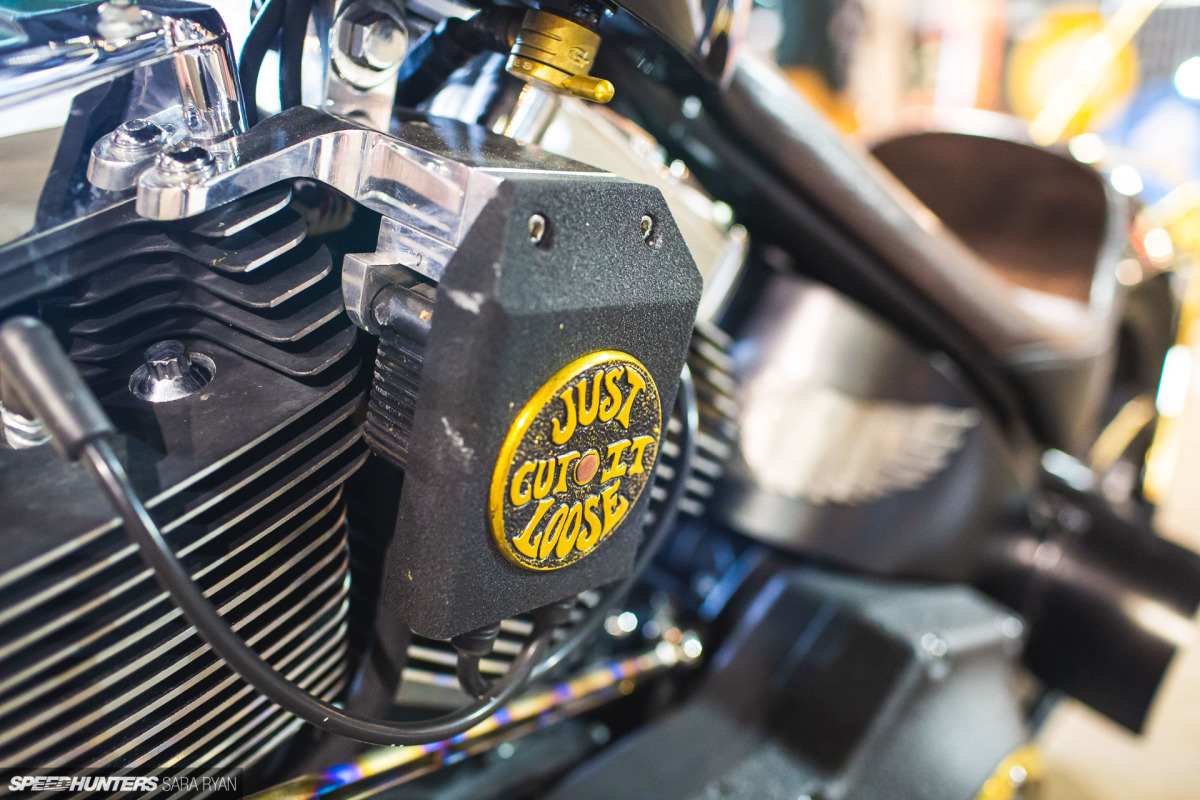 2021-1Moto-Seats-Tanks-Art_Trevor-Ryan-Speedhunters_025_2238