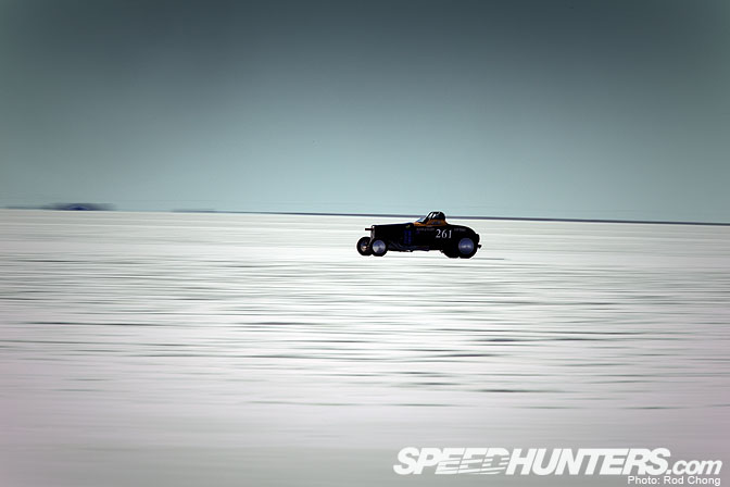 Desktops>> Bonneville Moments