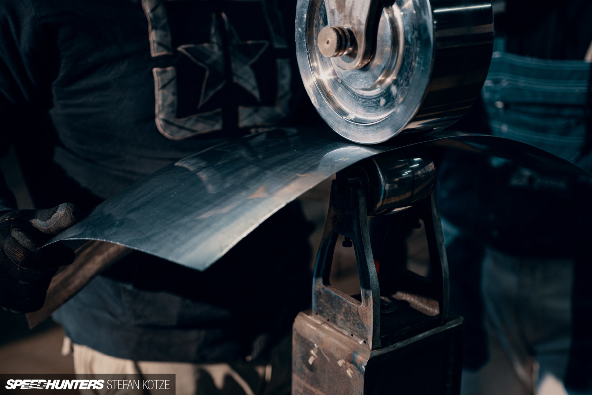 stefan-kotze-speedhunters-english-wheel-fabrication (17)