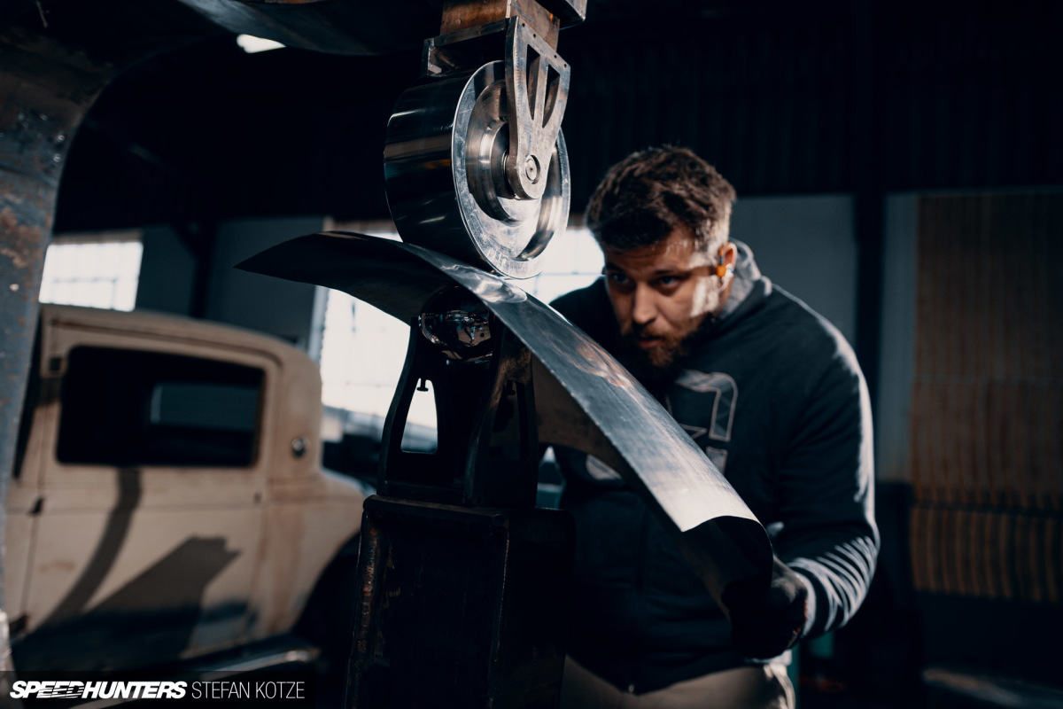 stefan-kotze-speedhunters-english-wheel-fabrication (47)