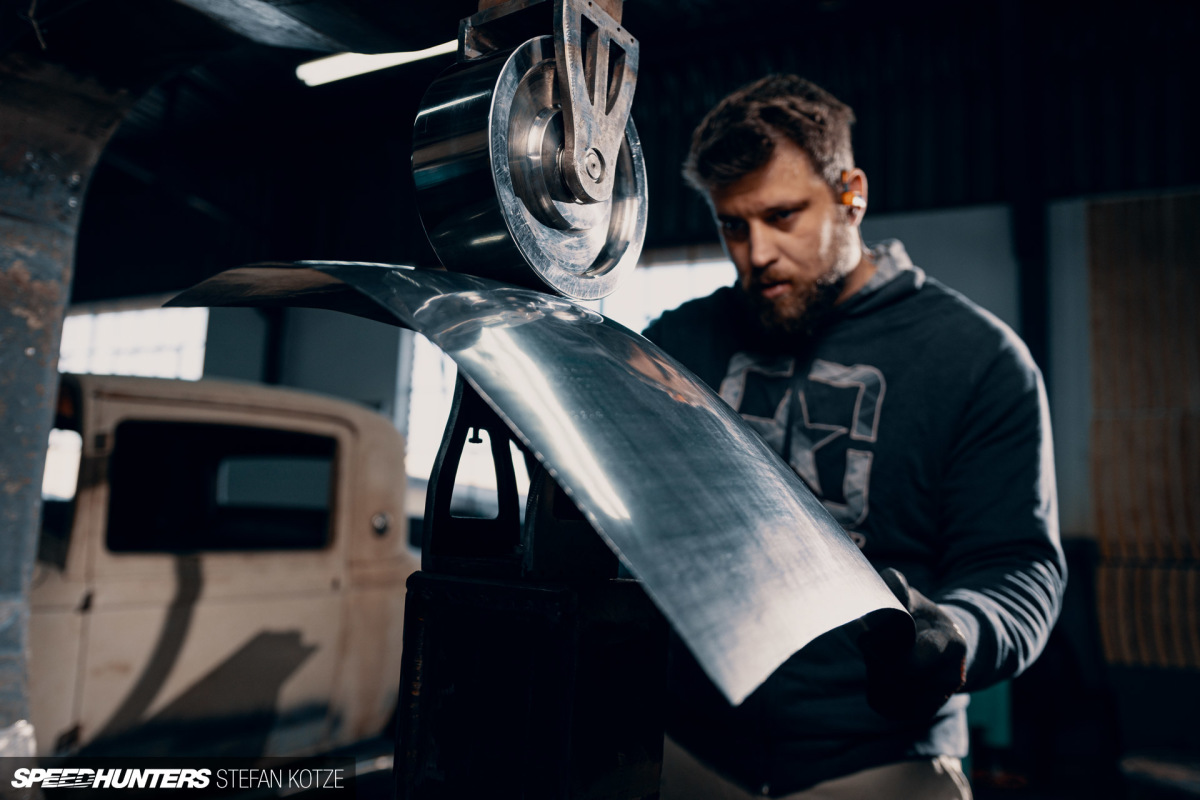 stefan-kotze-speedhunters-english-wheel-fabrication (48)