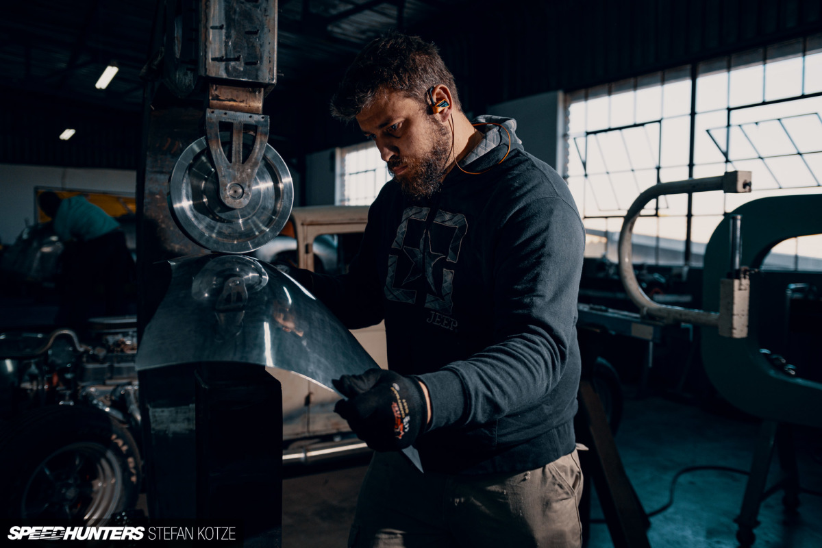 stefan-kotze-speedhunters-english-wheel-fabrication (62)