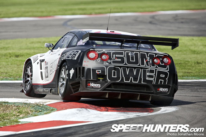 Desktops>> Fia Gt1 @ Nurburgring