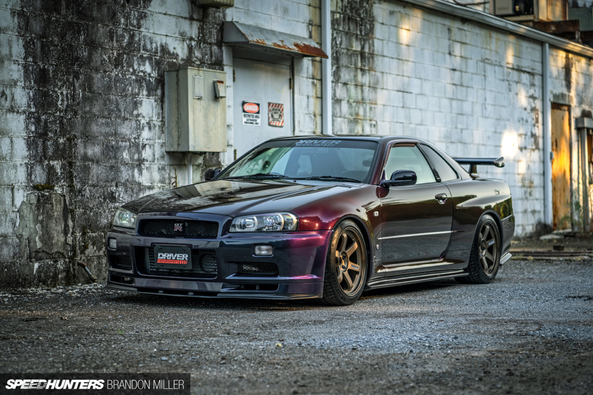 Speedhunters_R34static-5