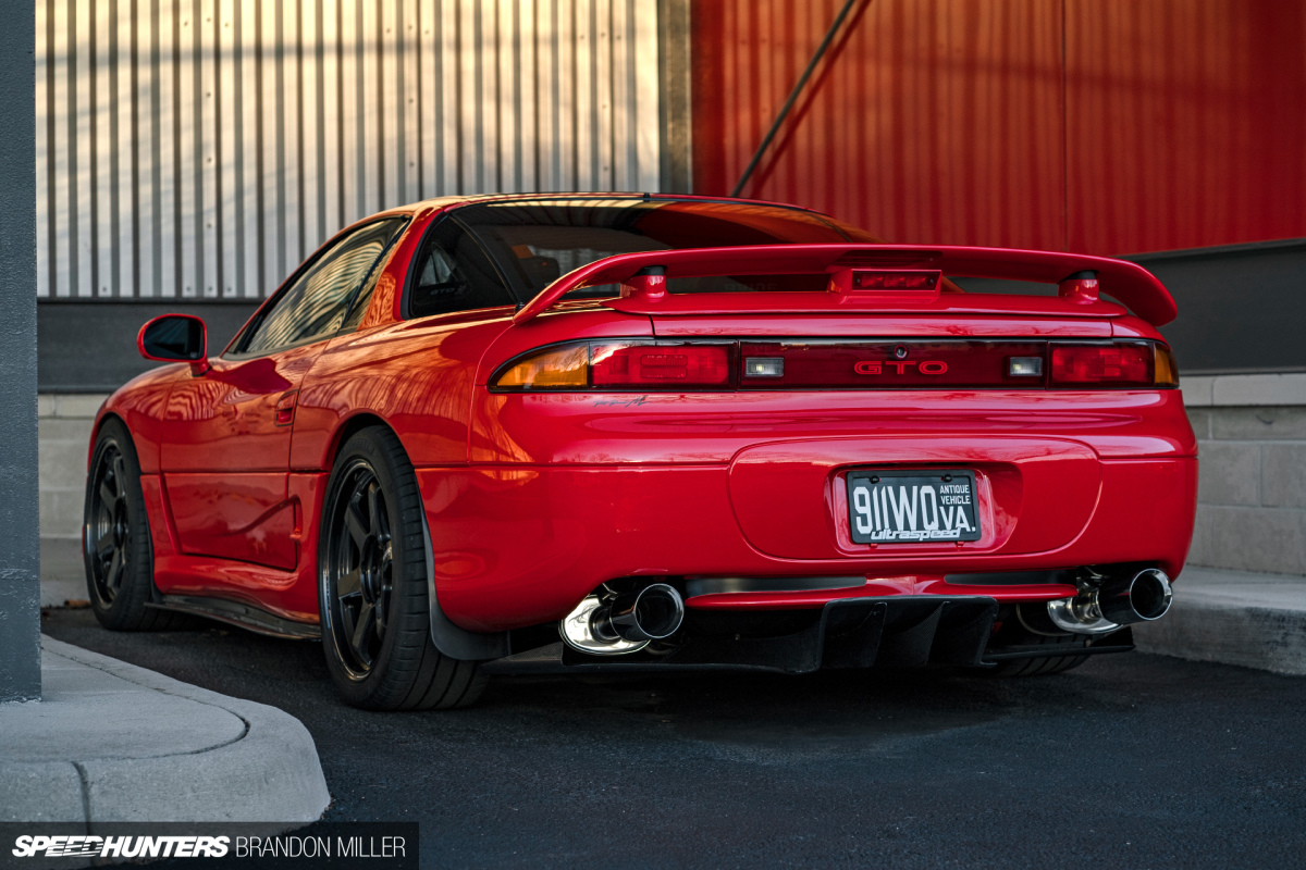 SH_3000GTO rear 1