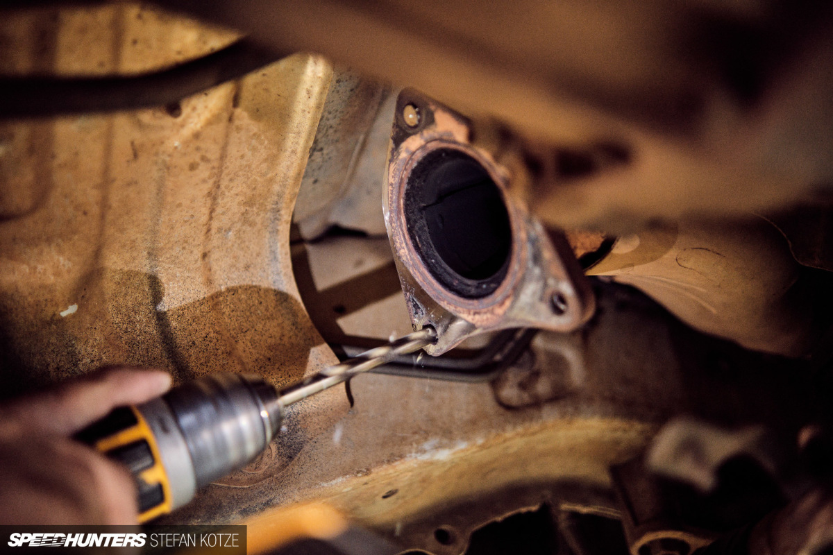 stefan-kotze-speedhunters-lexus-ls400-exhaust (19)