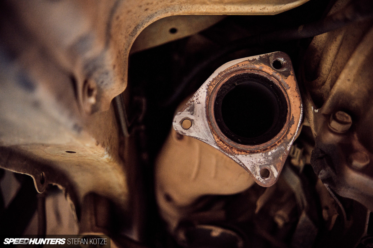 stefan-kotze-speedhunters-lexus-ls400-exhaust (33)