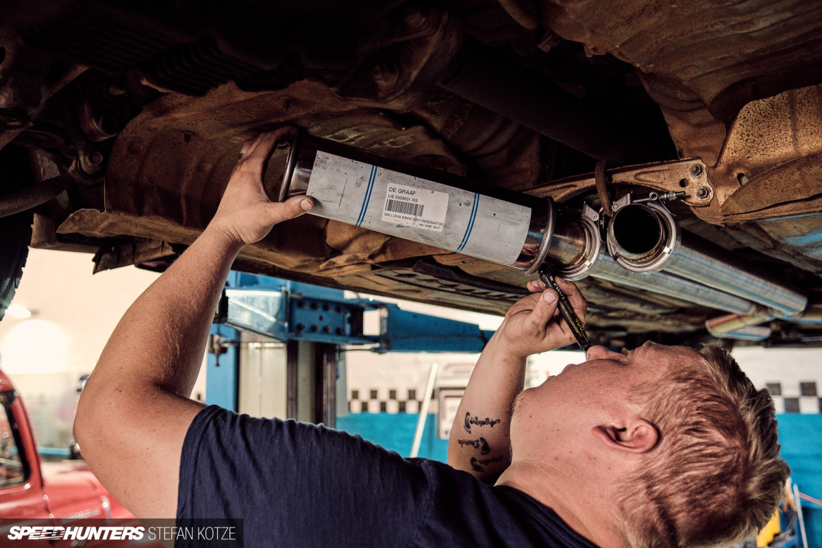 stefan-kotze-speedhunters-lexus-ls400-exhaust (69)