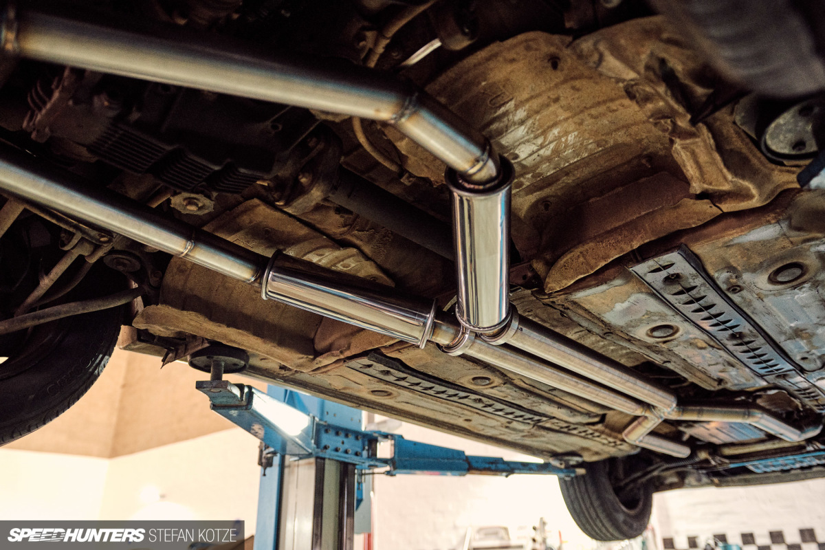stefan-kotze-speedhunters-lexus-ls400-exhaust (76)