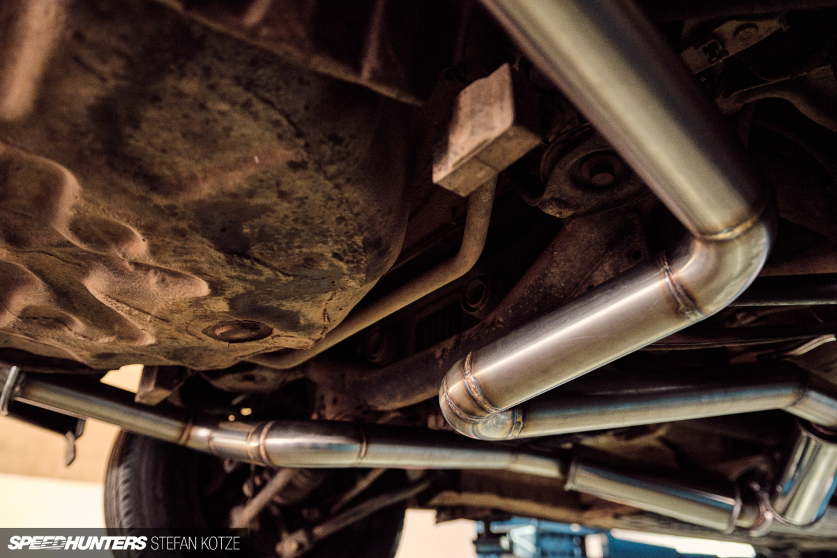 stefan-kotze-speedhunters-lexus-ls400-exhaust (77)
