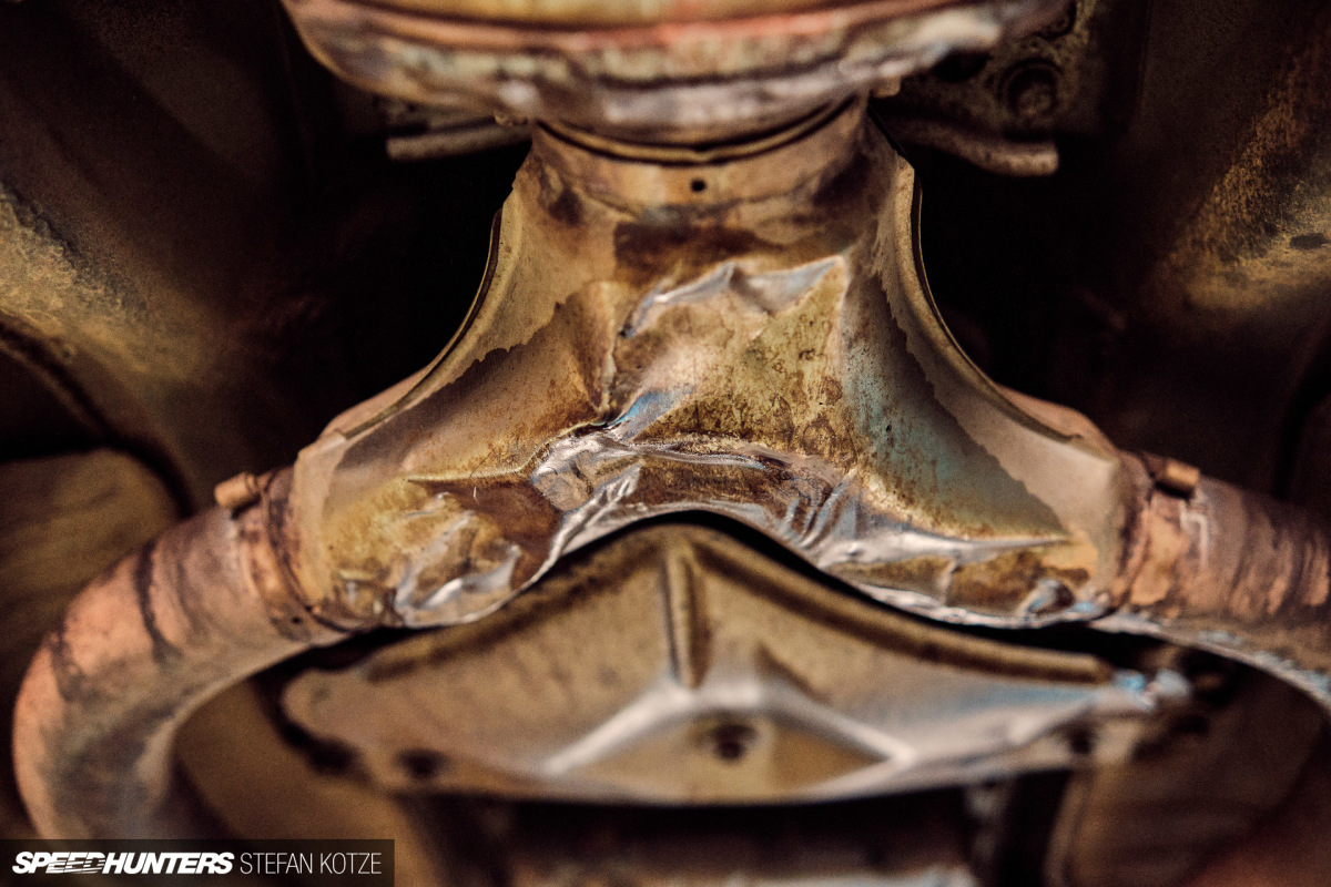 stefan-kotze-speedhunters-lexus-ls400-exhaust (9)