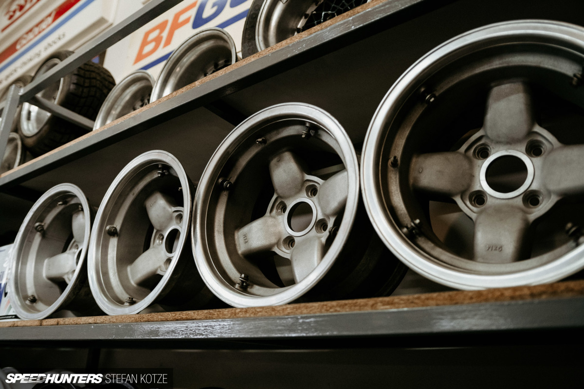 The_Datsun_Shop_stefan_kotze_Speedhunters (42)