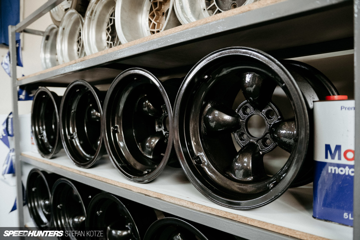 The_Datsun_Shop_stefan_kotze_Speedhunters (48)
